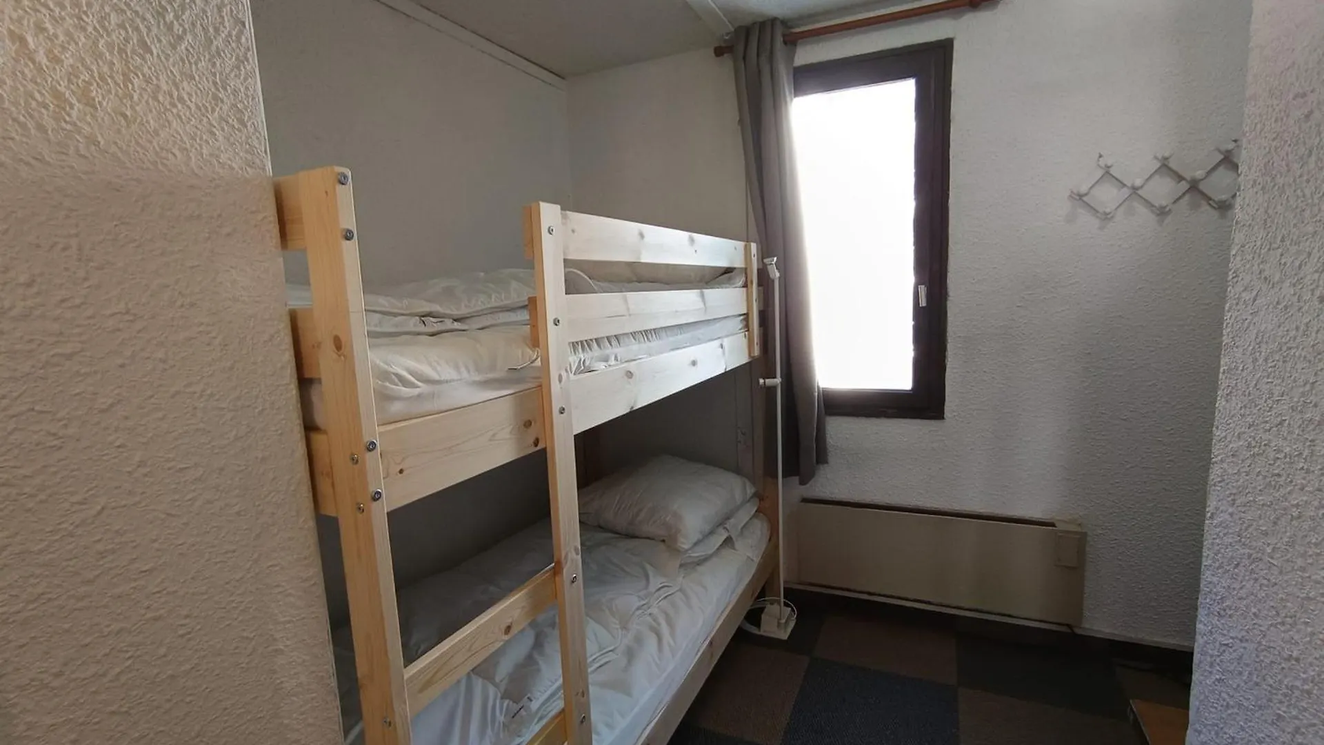 Appartement Face Aux Pistes - Animaux Acceptes - Fr-1-445-222 Montgenevre 0*,  France