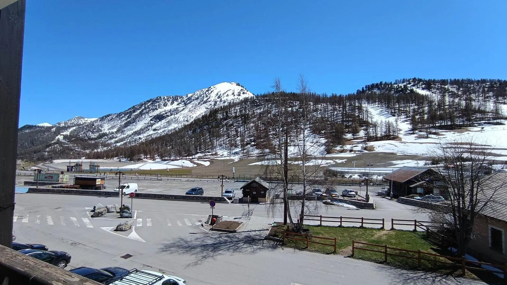 Appartement Face Aux Pistes - Animaux Acceptes - Fr-1-445-222 Montgenevre Apartment
